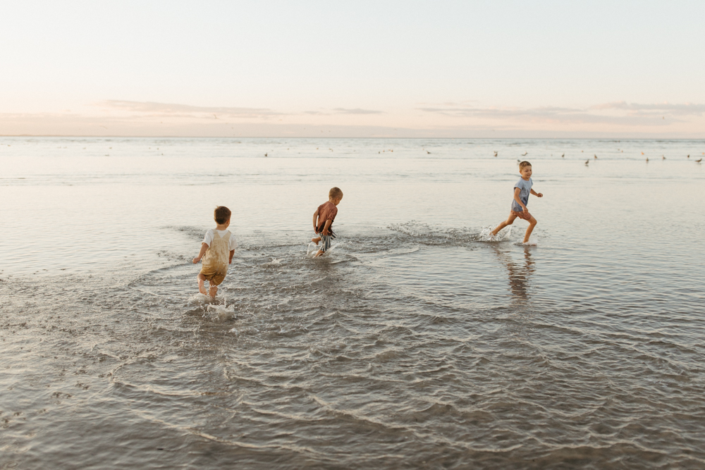 Gloucester family photography at the beach 